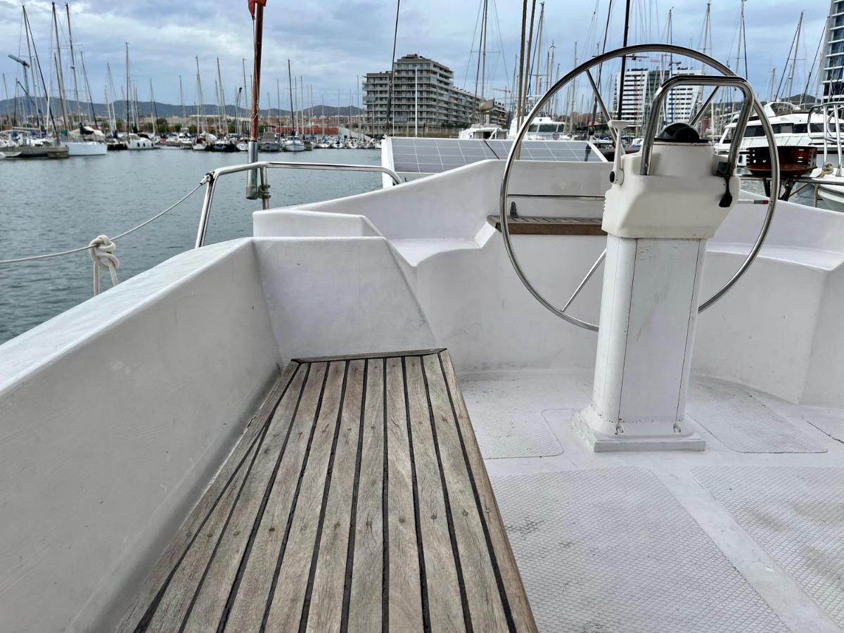 Salidas En Barco Hotel Premia De Mar Exterior photo